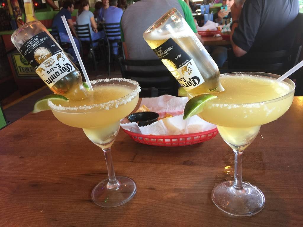 Tijuana Taxi Co | restaurant | 4400 S University Dr, Davie, FL 33328, USA | 9544725008 OR +1 954-472-5008