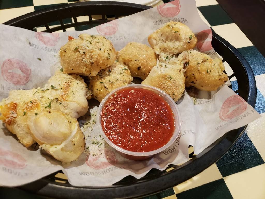 Pizza Hut | restaurant | 11101 SW Hwy, Palos Hills, IL 60465, USA | 7089741960 OR +1 708-974-1960