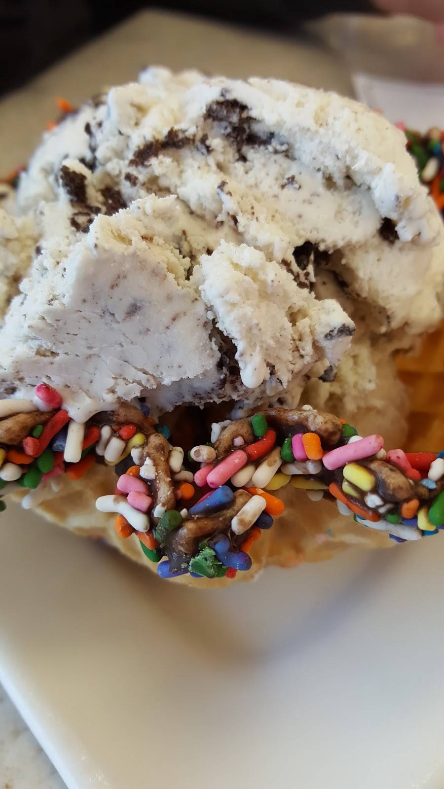 Oberweis Ice Cream and Dairy Store | restaurant | 2274 US-30 Suite C, Oswego, IL 60543, USA | 6309066455 OR +1 630-906-6455