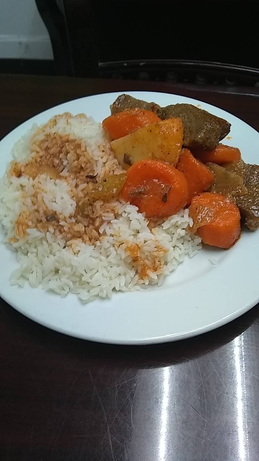 La Parada Del Sabor | restaurant | 1200-1210 S Front St, Allentown, PA 18103, USA | 6107972112 OR +1 610-797-2112