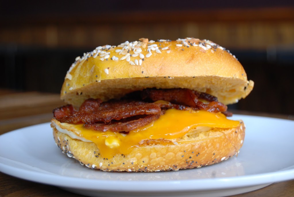 Gotham Bagels | bakery | 2801 N Lincoln Ave UNITB, Chicago, IL 60657, USA | 7735305454 OR +1 773-530-5454