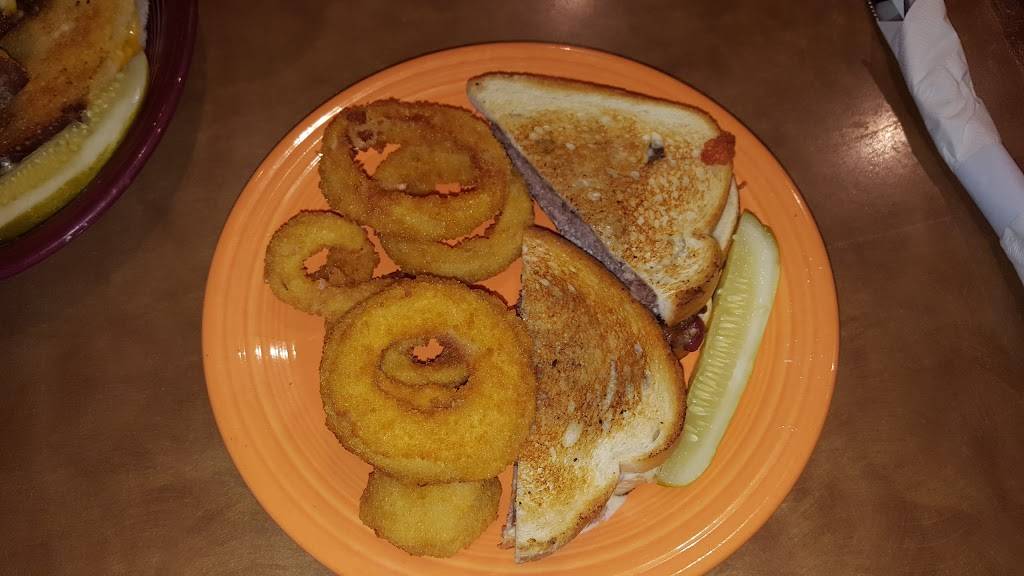 Culpeppers Grill and Bar | restaurant | 300 N Euclid Ave, St. Louis, MO 63108, USA | 3143612828 OR +1 314-361-2828