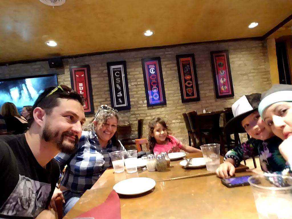 Old Town Pub | restaurant | 1339 N Wells St, Chicago, IL 60610, USA | 3122666789 OR +1 312-266-6789