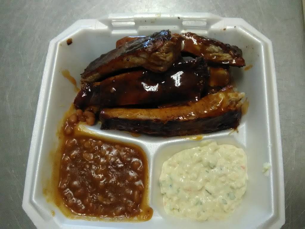 Ms Tees BBQ & More | restaurant | 2215 Glass St, Chattanooga, TN 37406, USA | 4233202950 OR +1 423-320-2950