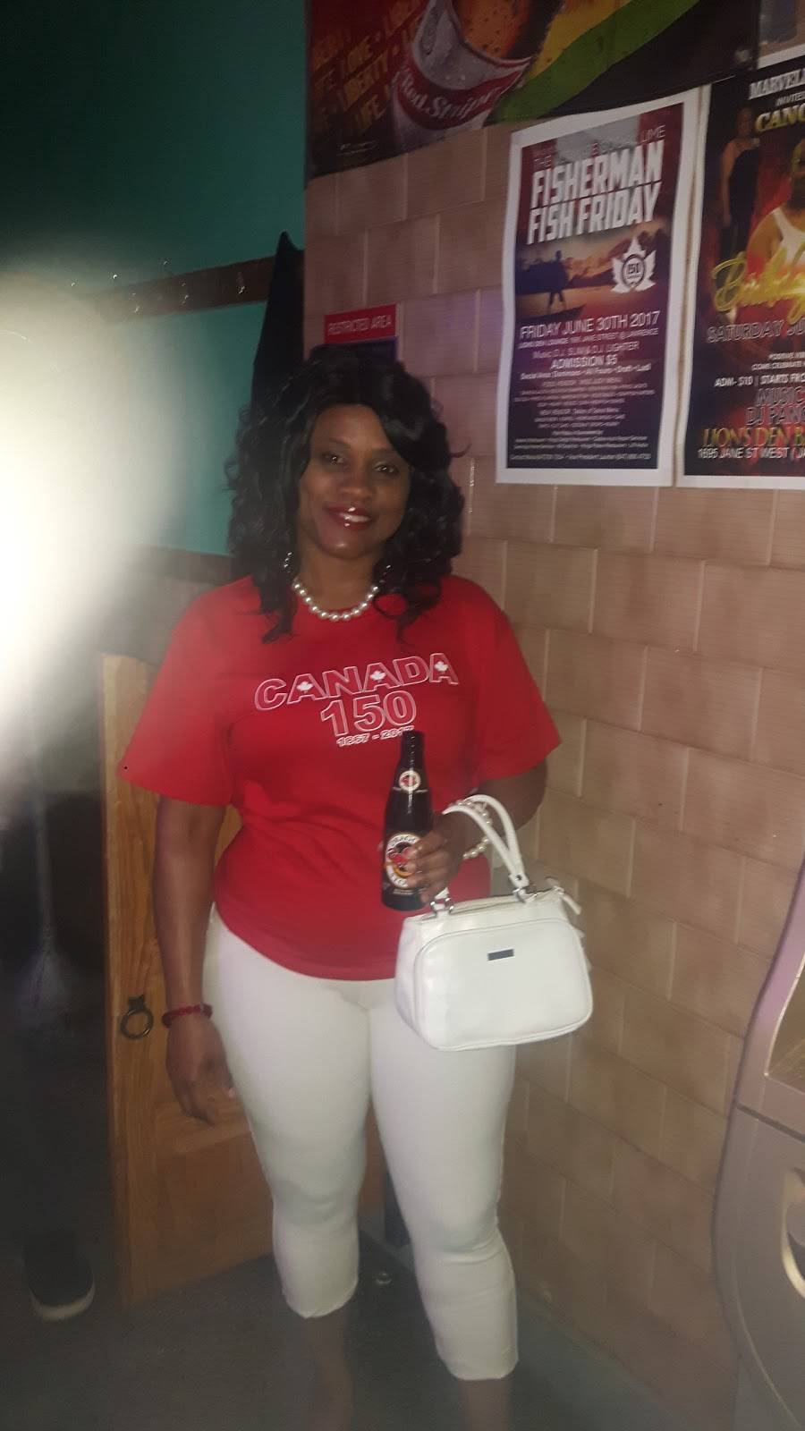 Lions Den Bar & Grill | restaurant | 1695 Jane St, North York, ON M9N 2S3, Canada | 6474967754 OR +1 647-496-7754