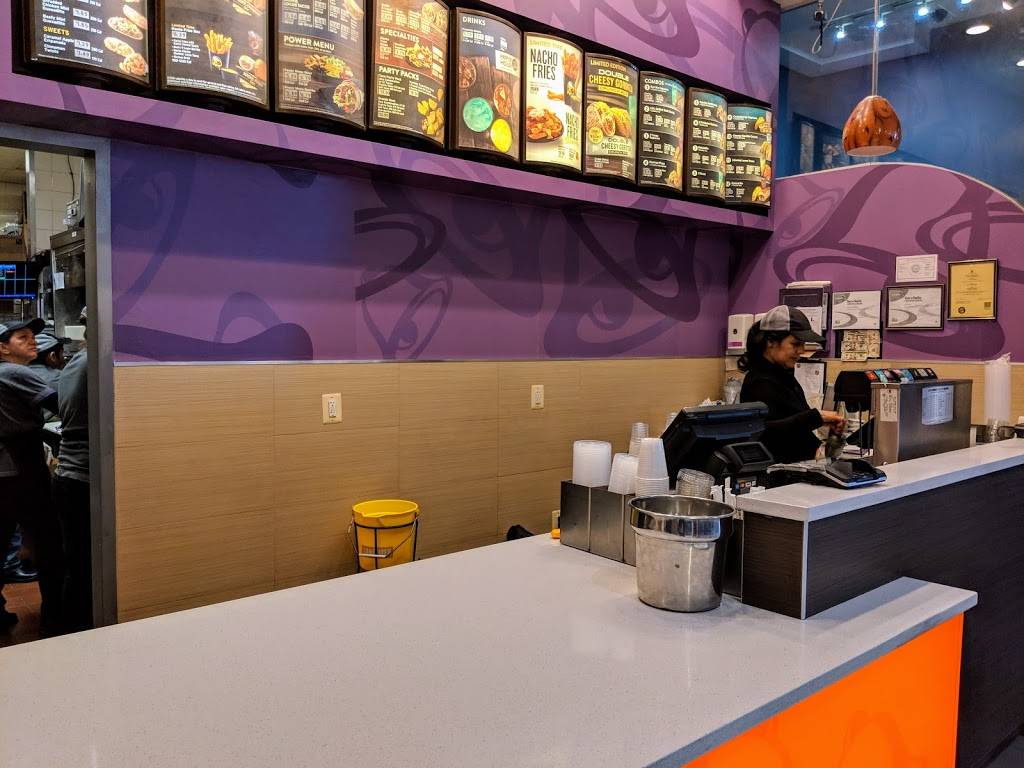 Taco Bell | restaurant | 1100 S Hayes St, Arlington, VA 22202, USA | 7034125893 OR +1 703-412-5893