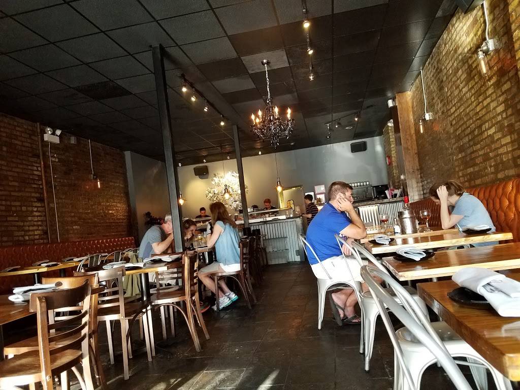 Circle Sushi & Grill | restaurant | 1623 N Halsted St, Chicago, IL 60614, USA | 7735756269 OR +1 773-575-6269