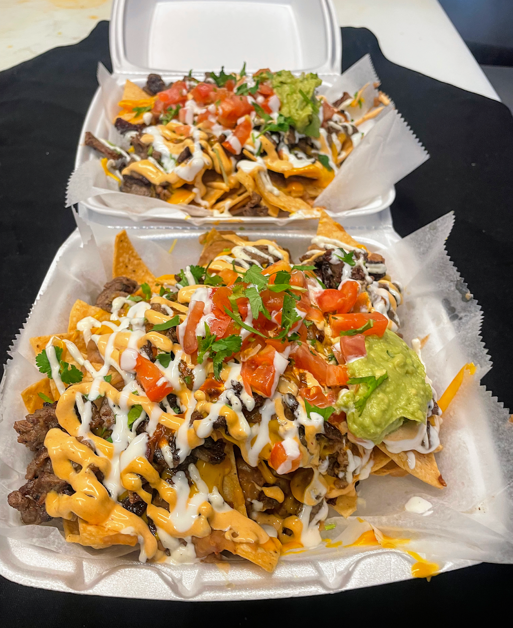 Mulitas y mariscos_q | restaurant | 635 S Main St, Santa Ana, CA 92701, USA | 6579002004 OR +1 657-900-2004