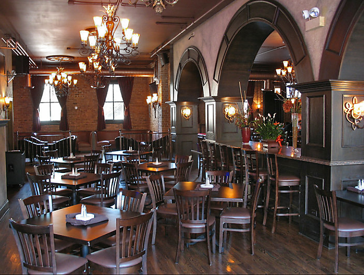 Vintage Bar | night club | 1449 W Taylor St, Chicago, IL 60607, USA | 3125263647 OR +1 312-526-3647