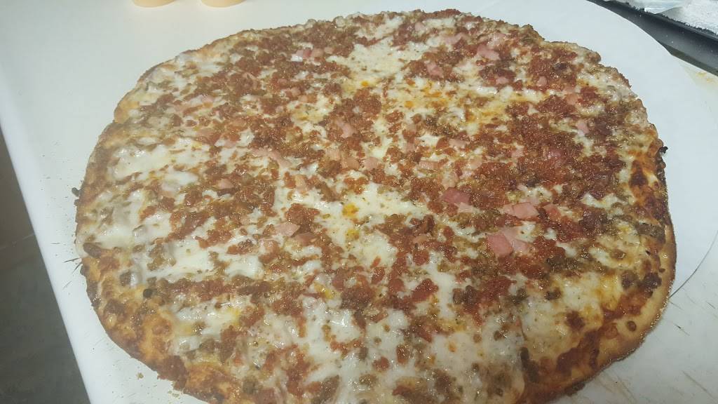 Pizza King | restaurant | 416 E Main St, Camden, IN 46917, USA | 5746862777 OR +1 574-686-2777