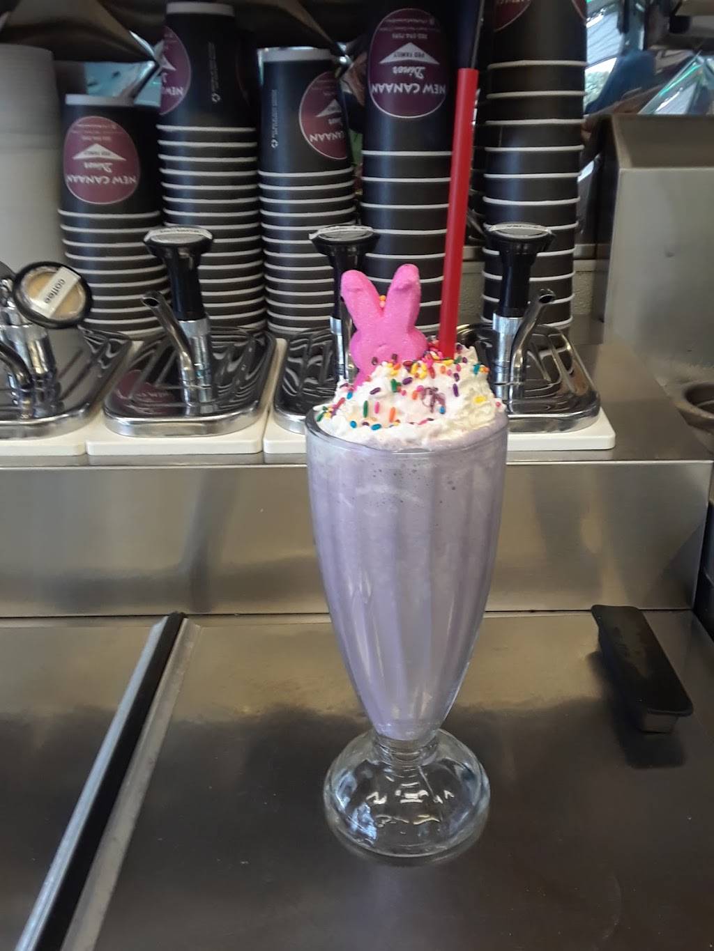 New Canaan Diner | restaurant | 4701, 18 Forest St, New Canaan, CT 06840, USA | 2035947595 OR +1 203-594-7595