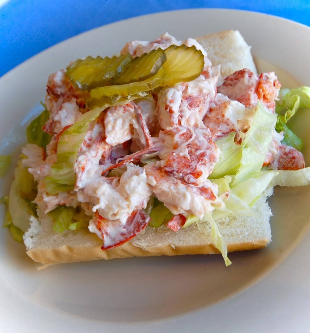 Castine Variety | restaurant | Main St, Castine, ME 04421, USA | 2073269920 OR +1 207-326-9920