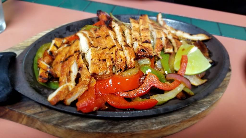 Raul’s Family Mexican Restaurant | restaurant | 4820 SW 76th Ave, Portland, OR 97225, USA | 5032032999 OR +1 503-203-2999