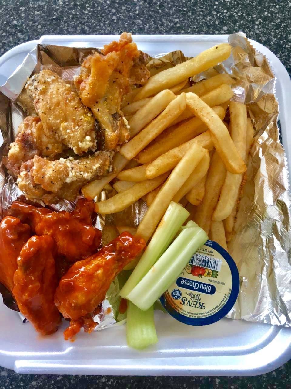 Wing Cafe | restaurant | 1804 Crawford Rd, Phenix City, AL 36867, USA | 3345605633 OR +1 334-560-5633