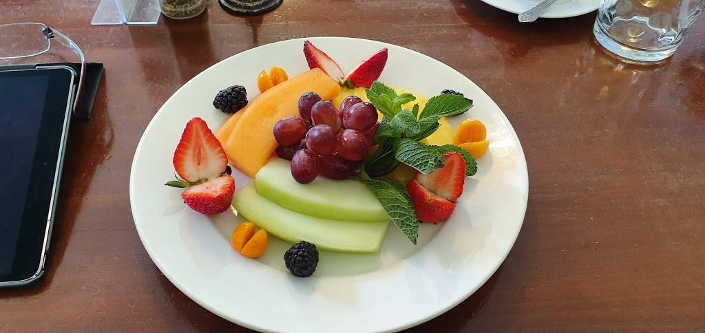 Le Café Entre Amis | restaurant | 491 Rue Notre Dame, Montebello, QC J0V 1L0, Canada | 8196645332 OR +1 819-664-5332