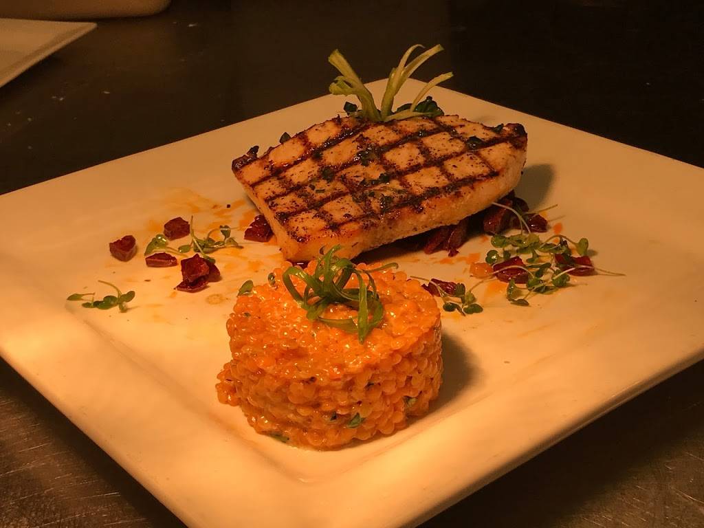 Wellingtons Steakhouse | restaurant | 777 Rising Star Dr, Rising Sun, IN 47040, USA | 8124381234 OR +1 812-438-1234