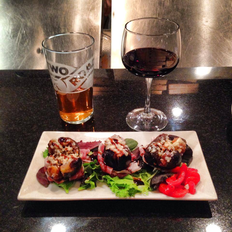 Villa Italia | restaurant | 26 Mill River St, Stamford, CT 06902, USA | 2033487742 OR +1 203-348-7742