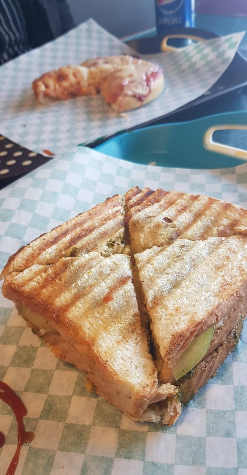 Bombay Bites | restaurant | 846 Markham Rd, Scarborough, ON M1H 2Y2, Canada | 4167928446 OR +1 416-792-8446