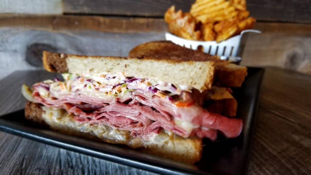 Lookout Tavern | restaurant | 830 E Greenway Pkwy Suite 100, Phoenix, AZ 85022, USA | 6029269786 OR +1 602-926-9786