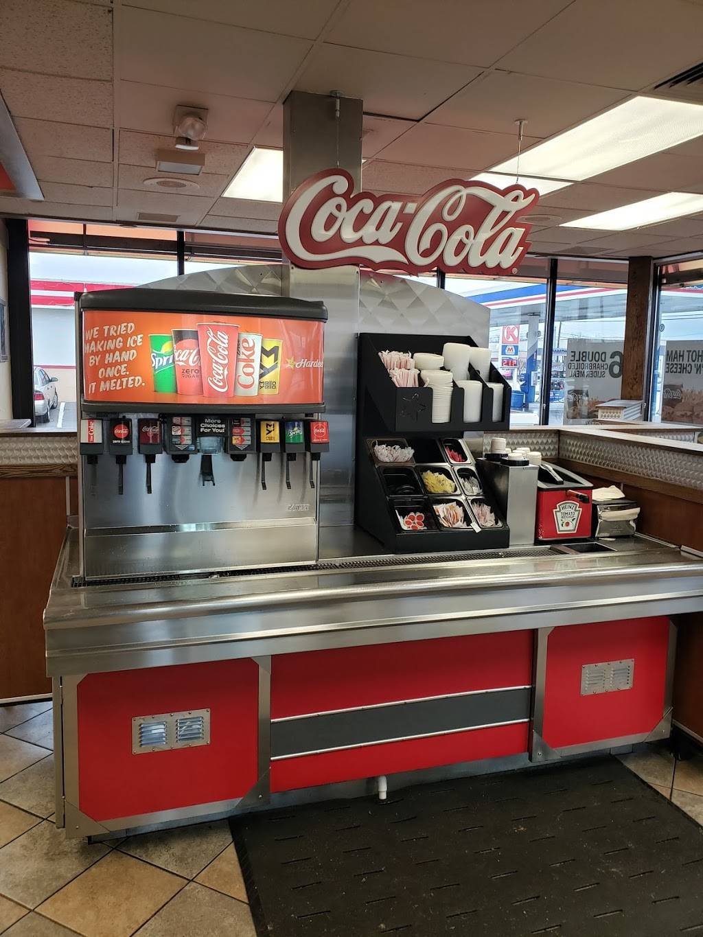 Hardees | restaurant | 2909 Fern Valley Rd, Louisville, KY 40213, USA | 5029660927 OR +1 502-966-0927