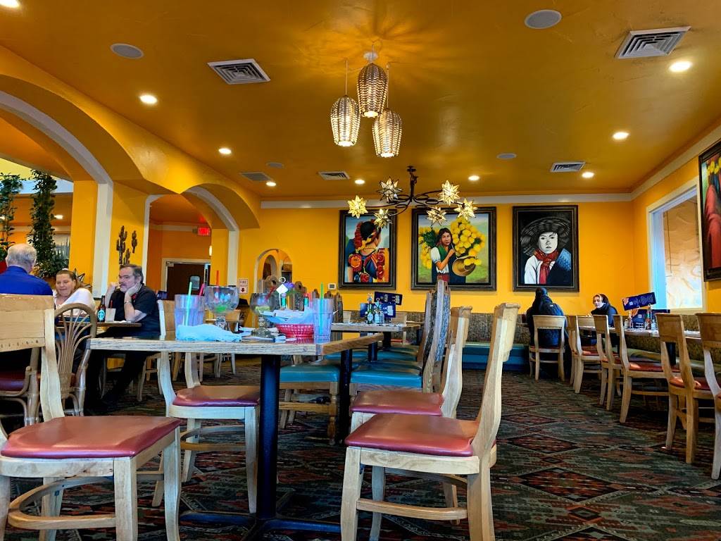 Casa Ramos. Azteca Mexican Restaurant | restaurant | 929 Harrison Ave, Centralia, WA 98531, USA | 3603302045 OR +1 360-330-2045