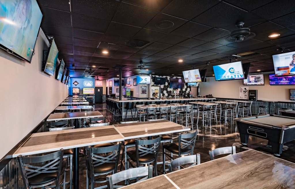 Benders Sports And Spirits | restaurant | 18110 Midway Rd Suite 188, Dallas, TX 75287, USA | 9728072026 OR +1 972-807-2026