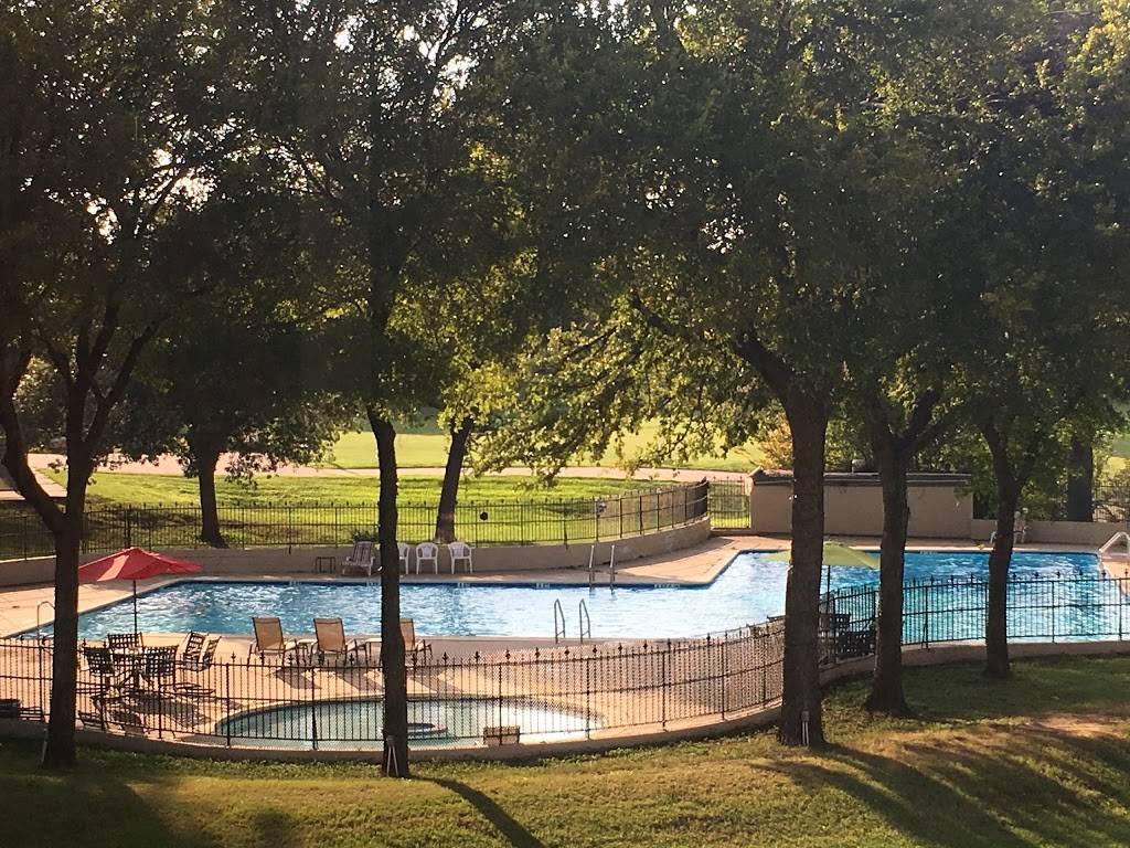 Woodhaven Country Club - Golf Course | restaurant | 913 Country Club Ln, Fort Worth, TX 76112, USA | 8174575150 OR +1 817-457-5150