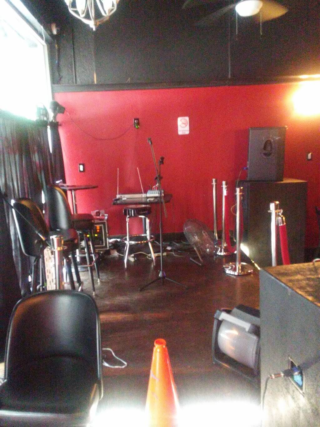 Luxor Lounge | restaurant | 6967 Main St, Lithonia, GA 30058, USA | 6782337070 OR +1 678-233-7070