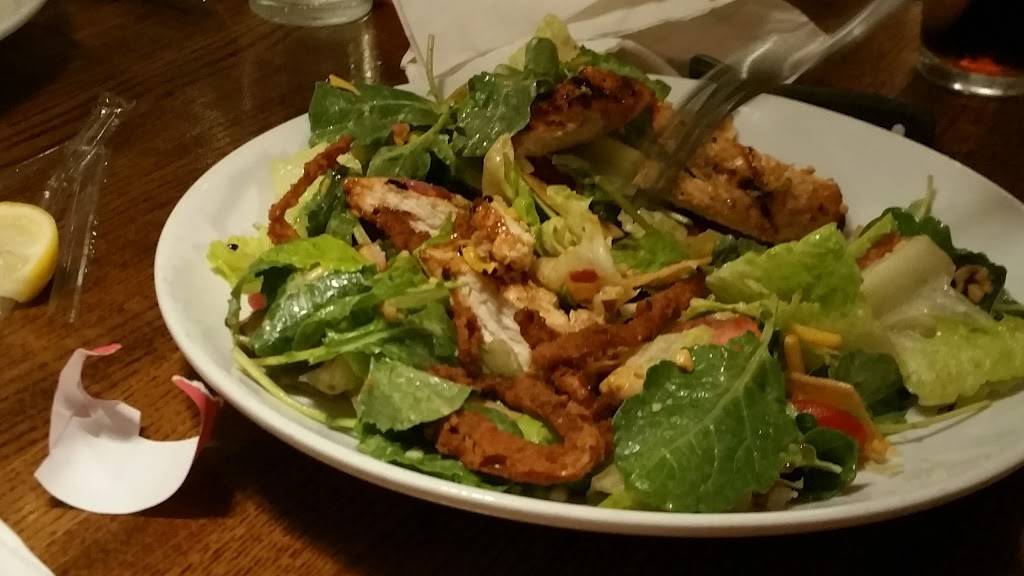 TGI Fridays | restaurant | 13499 US-41, Fort Myers, FL 33907, USA | 2394892401 OR +1 239-489-2401