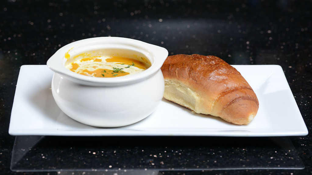 Breezes Island Grill Restaurant and Lounge | night club | 230-06 & 08, S Conduit Ave, Rosedale, NY 11422, USA | 7185275012 OR +1 718-527-5012