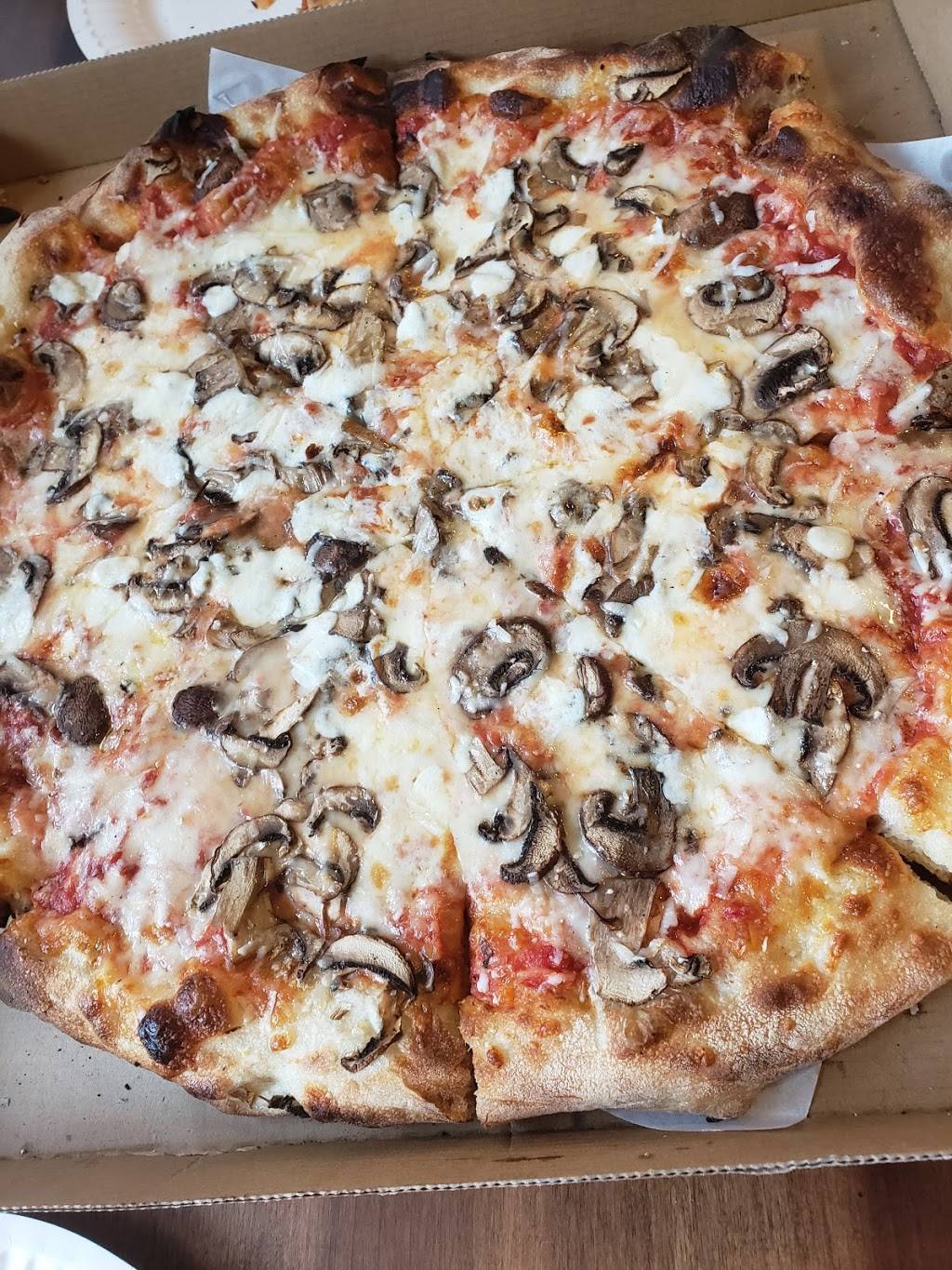 A&B Pizza | restaurant | 280 S Roosevelt Dr, Seaside, OR 97138, USA | 5037397525 OR +1 503-739-7525