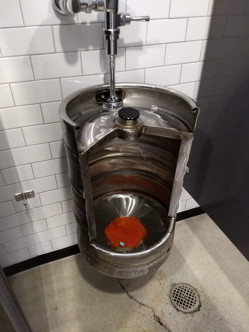 Simple Machine Brewing Company | restaurant | 701 W Deer Valley Rd STE 1, Phoenix, AZ 85027, USA | 6234699199 OR +1 623-469-9199