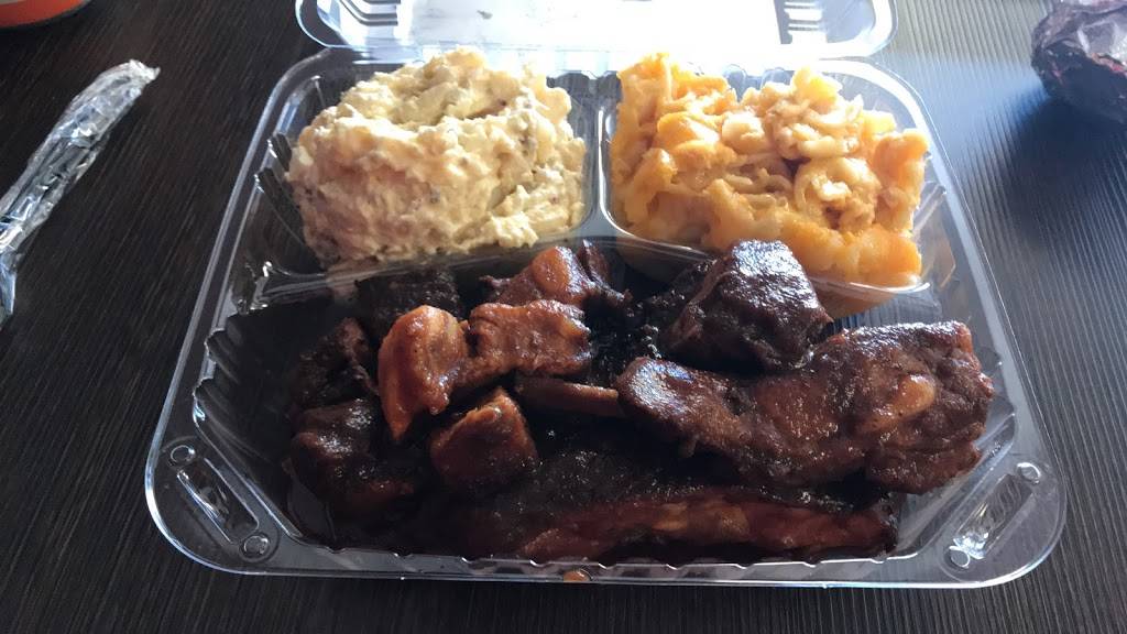 B&W BBQ | restaurant | 535 W Harding Way, Stockton, CA 95204, USA | 2099492025 OR +1 209-949-2025