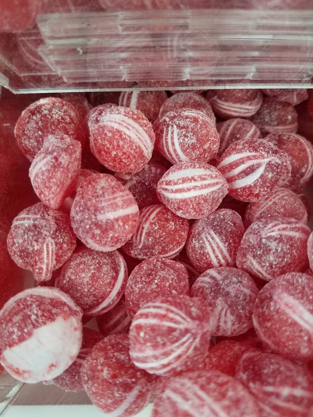 Strongs Sugar Shack | cafe | 98 E High St, Lawrenceburg, IN 47025, USA | 8122902192 OR +1 812-290-2192