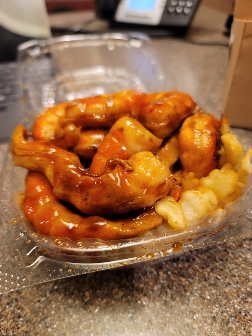 BDGs Ghicken Vegan | restaurant | 703 Edgewood St NE, Washington, DC 20017, USA | 2406204099 OR +1 240-620-4099