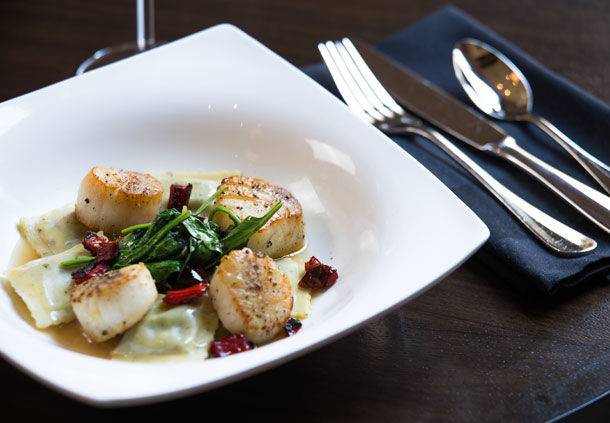 Zenia Bar and Grill | restaurant | 800 Washington Ave, St. Louis, MO 63101, USA | 3146219600 OR +1 314-621-9600