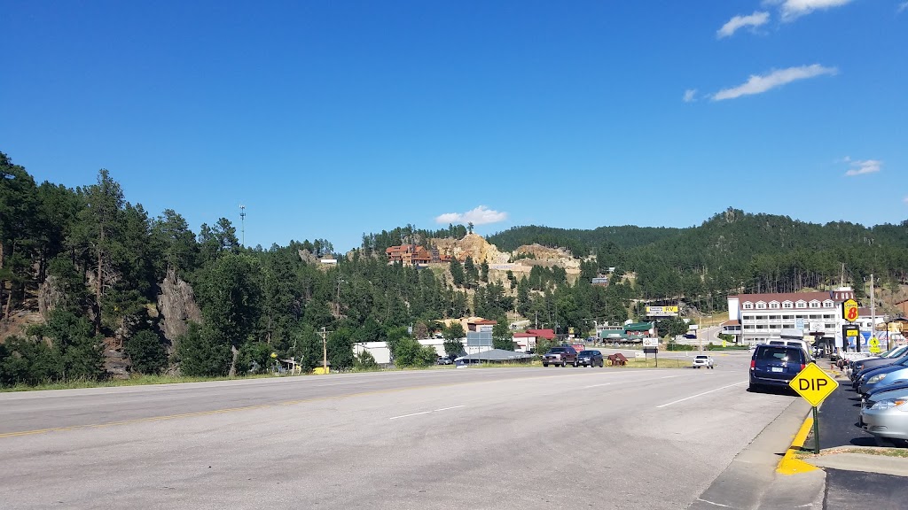 Enos Pizza & Pub | restaurant | 804 US-16A, Keystone, SD 57751, USA | 6056664771 OR +1 605-666-4771