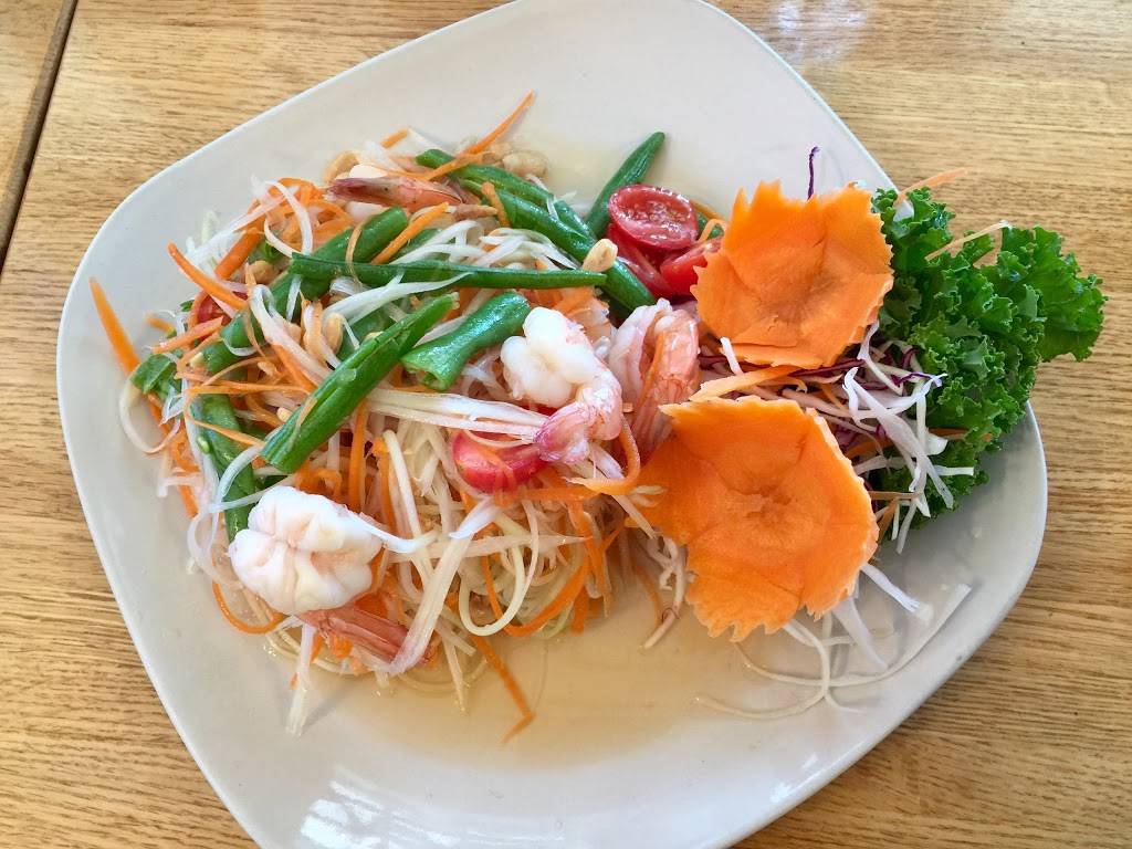 Bangkok Hill Thai Restaurant | restaurant | 177 Massachusetts Ave, Lunenburg, MA 01462, USA | 9783430555 OR +1 978-343-0555