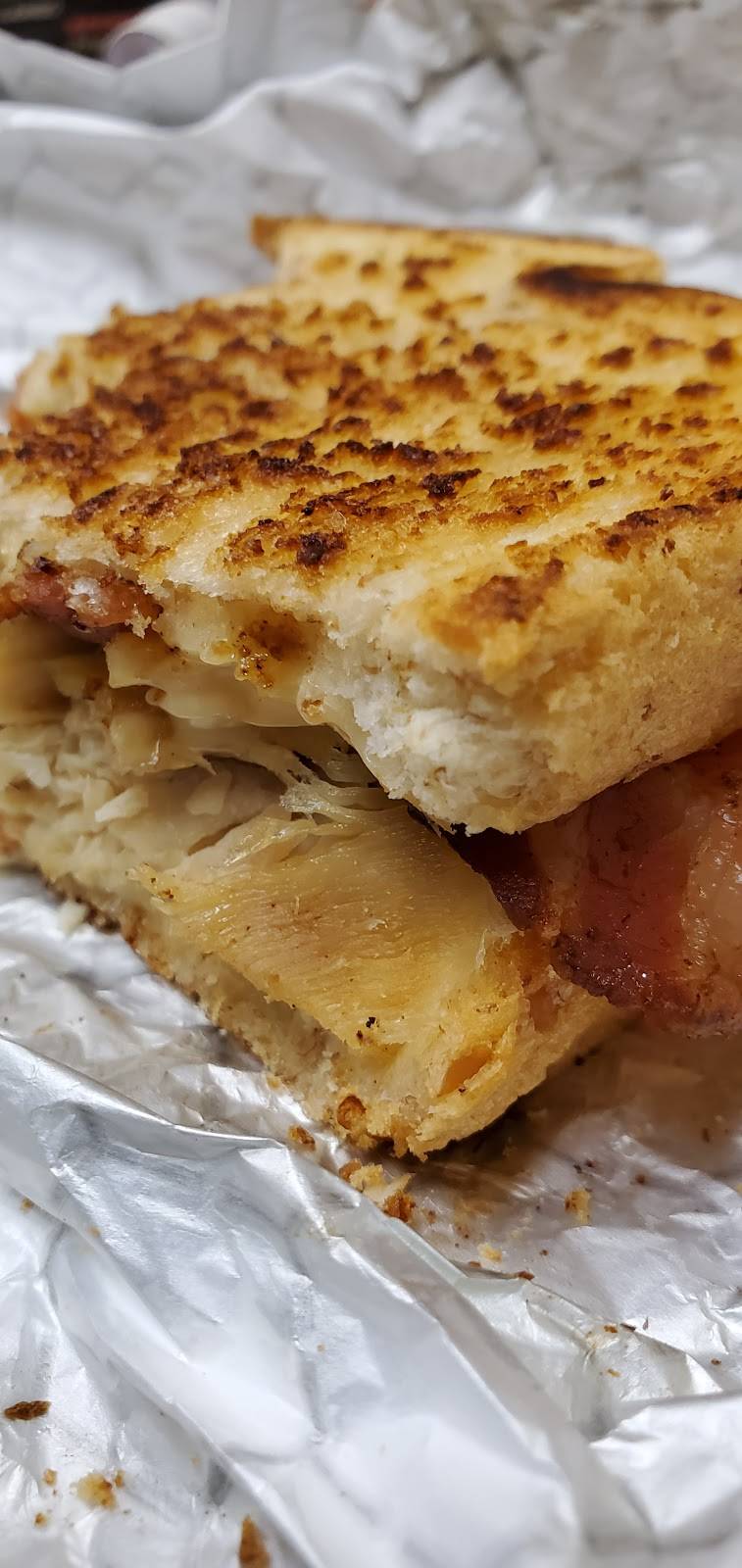 Dufners Deli | meal takeaway | 3900 Vinewood Ln N #4, Minneapolis, MN 55441, USA | 7635539375 OR +1 763-553-9375