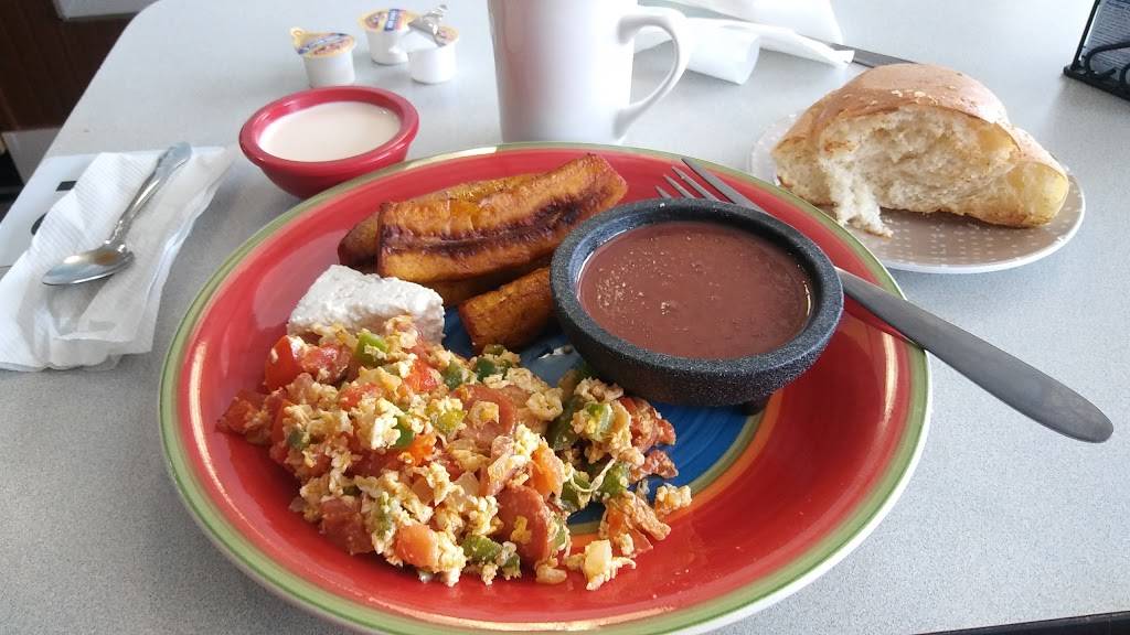 CATALINAS RESTAURANT | restaurant | 130 John W Morrow Jr Pkwy, Gainesville, GA 30501, USA | 6789715556 OR +1 678-971-5556