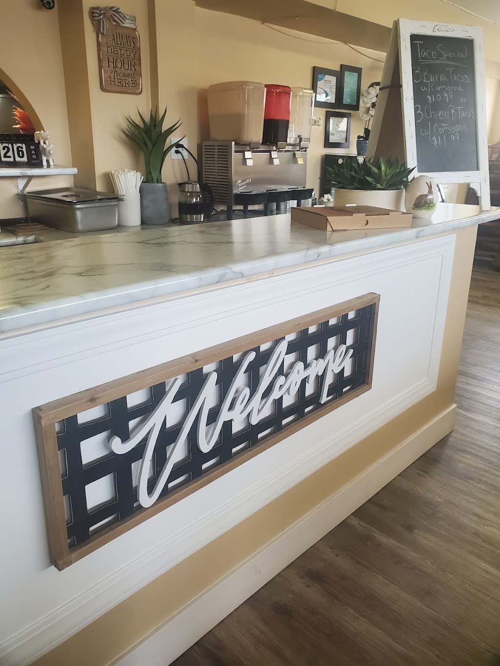 Monarca Birrieria | restaurant | 6022 Columbia Ave, Hammond, IN 46320, USA | 2198030044 OR +1 219-803-0044