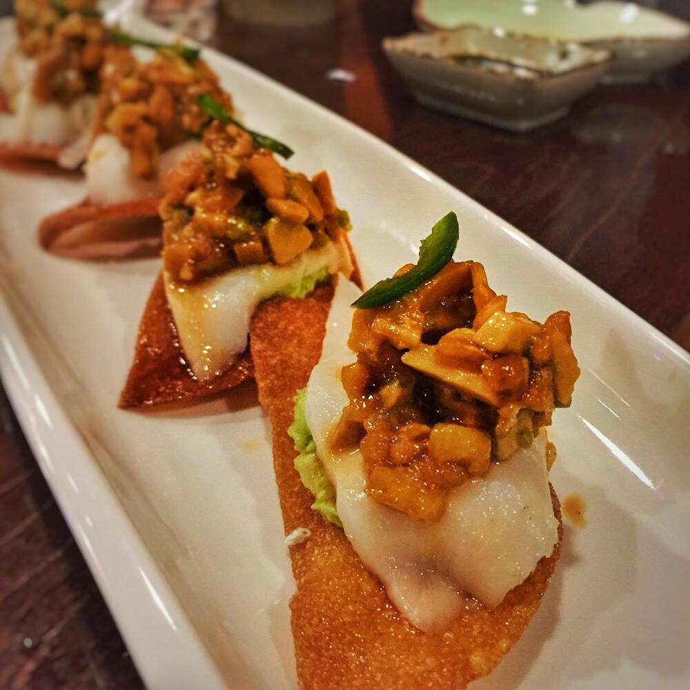 Hot Zushi | restaurant | 531 Haight St, San Francisco, CA 94117, USA | 4158638638 OR +1 415-863-8638