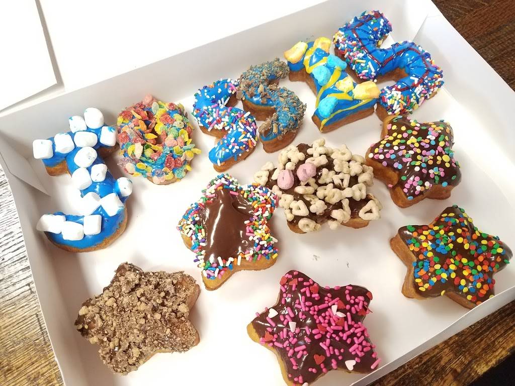 Snowflake Donuts | cafe | 4660 Louetta Rd #170, Spring, TX 77388, USA | 8325851106 OR +1 832-585-1106