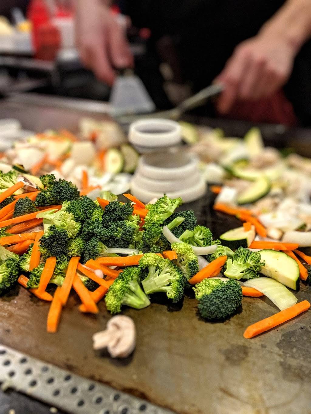 Fujiyama Japanese Steakhouse | restaurant | 2930 Capital Mall Dr SW, Olympia, WA 98502, USA | 3603529888 OR +1 360-352-9888