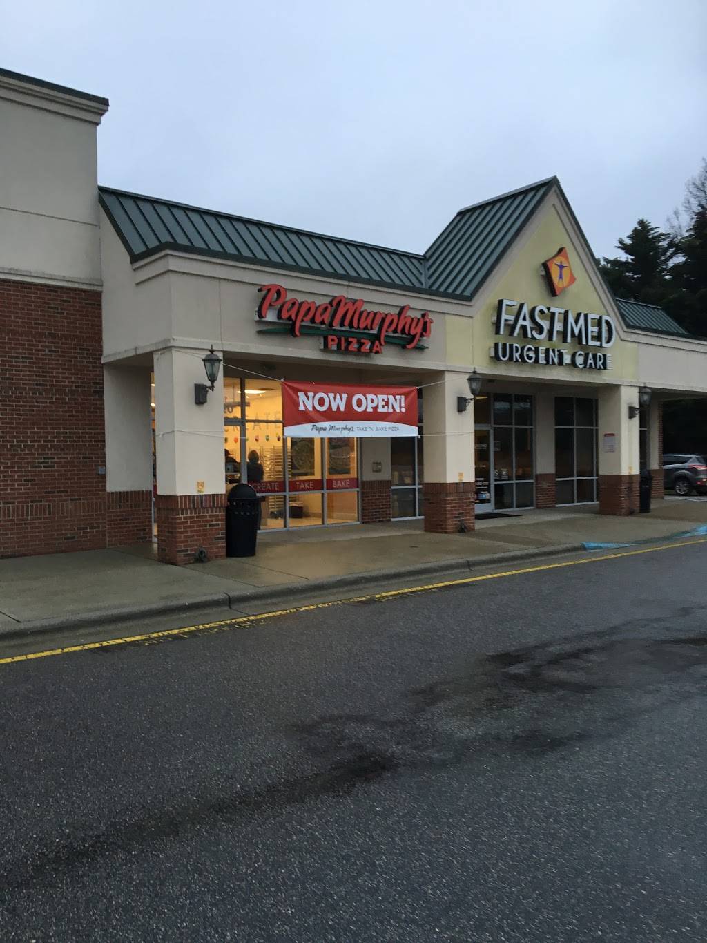 Papa Murphys Take N Bake Pizza | meal takeaway | 1422 N Main St, Fuquay-Varina, NC 27526, USA | 9197627433 OR +1 919-762-7433