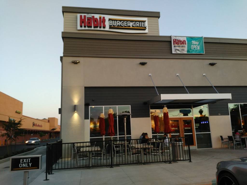 The Habit Burger Grill | restaurant | 3520 N Blackstone Ave Suite 108, Fresno, CA 93726, USA | 5592440417 OR +1 559-244-0417