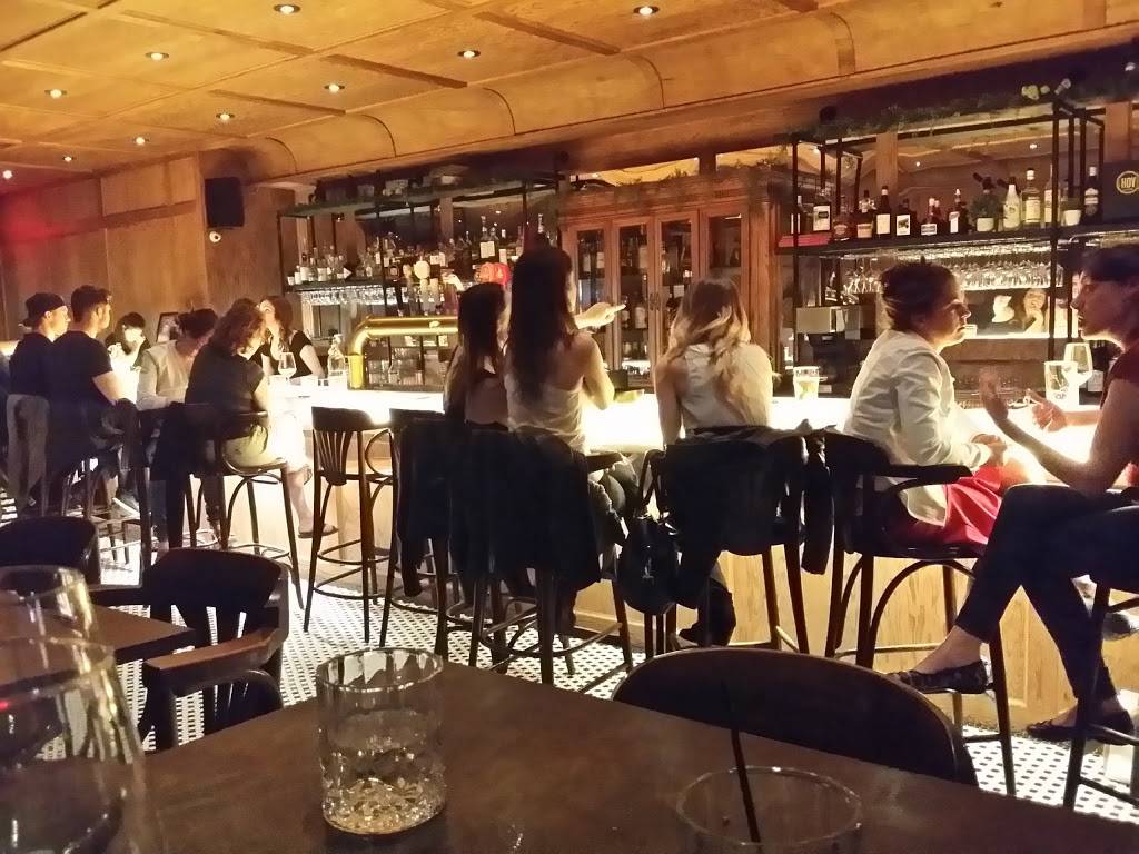 Bar LHôtel-de-ville | restaurant | 900 Rue Notre Dame, Lachine, QC H8S 2B9, Canada | 5145383558 OR +1 514-538-3558