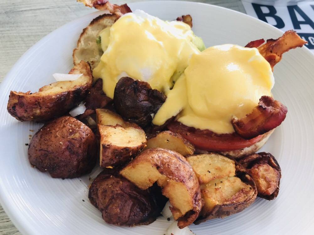 Bennys On The Beach | restaurant | 10 S Ocean Blvd, Lake Worth, FL 33460, USA | 5615829001 OR +1 561-582-9001