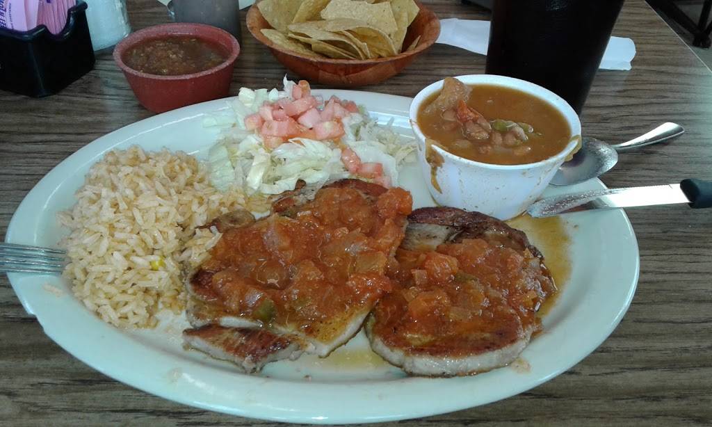 Mi parrillada | restaurant | 5902 S Flores St, San Antonio, TX 78214, USA | 2109221858 OR +1 210-922-1858