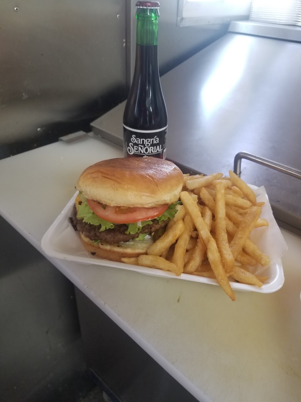 Mexicano Express | restaurant | 3301 W Burnham St, Milwaukee, WI 53215, USA | 4148972323 OR +1 414-897-2323